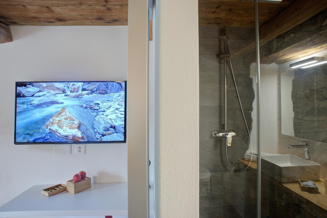 Myverzasca Resort Ai Piee Brione  Exterior photo